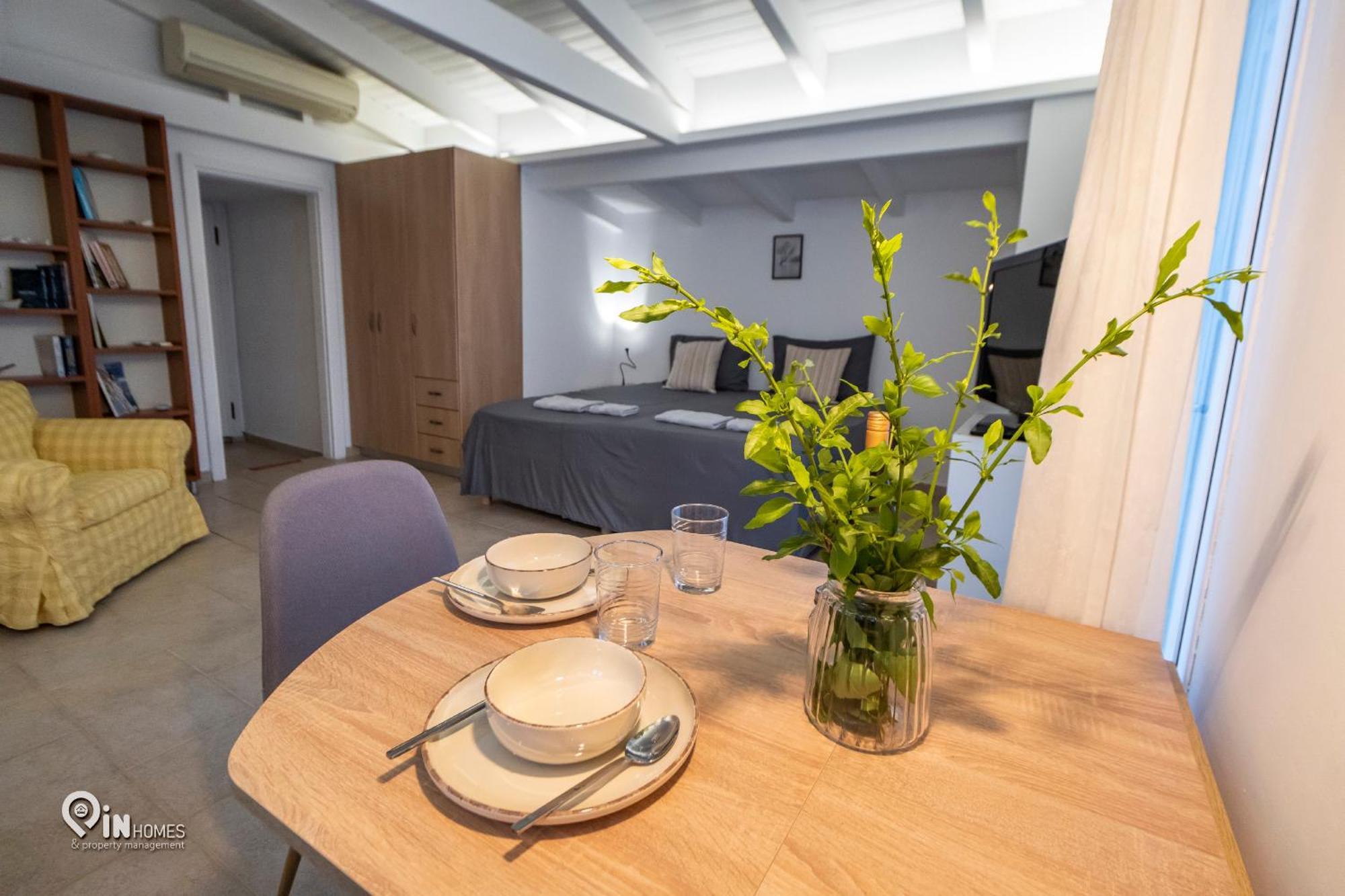Apartment 'alexander' Seaside House With View In